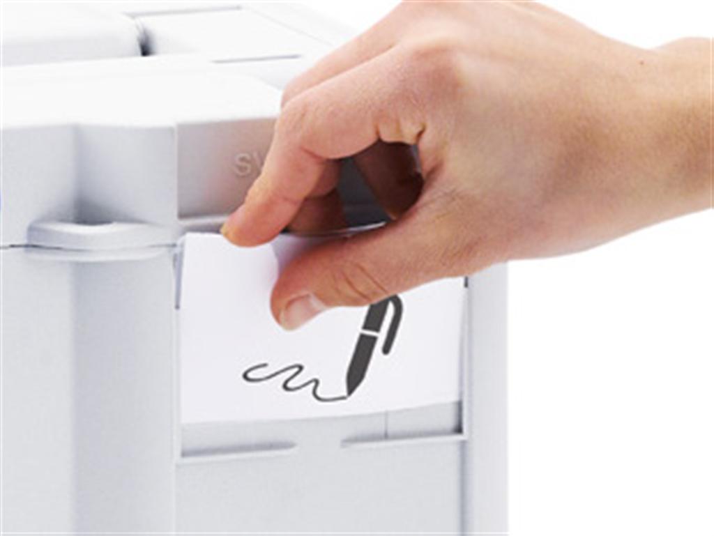 Deux
compartiments pour cartes enfichables sur chaque tiroir permettent une
identification individuelle.